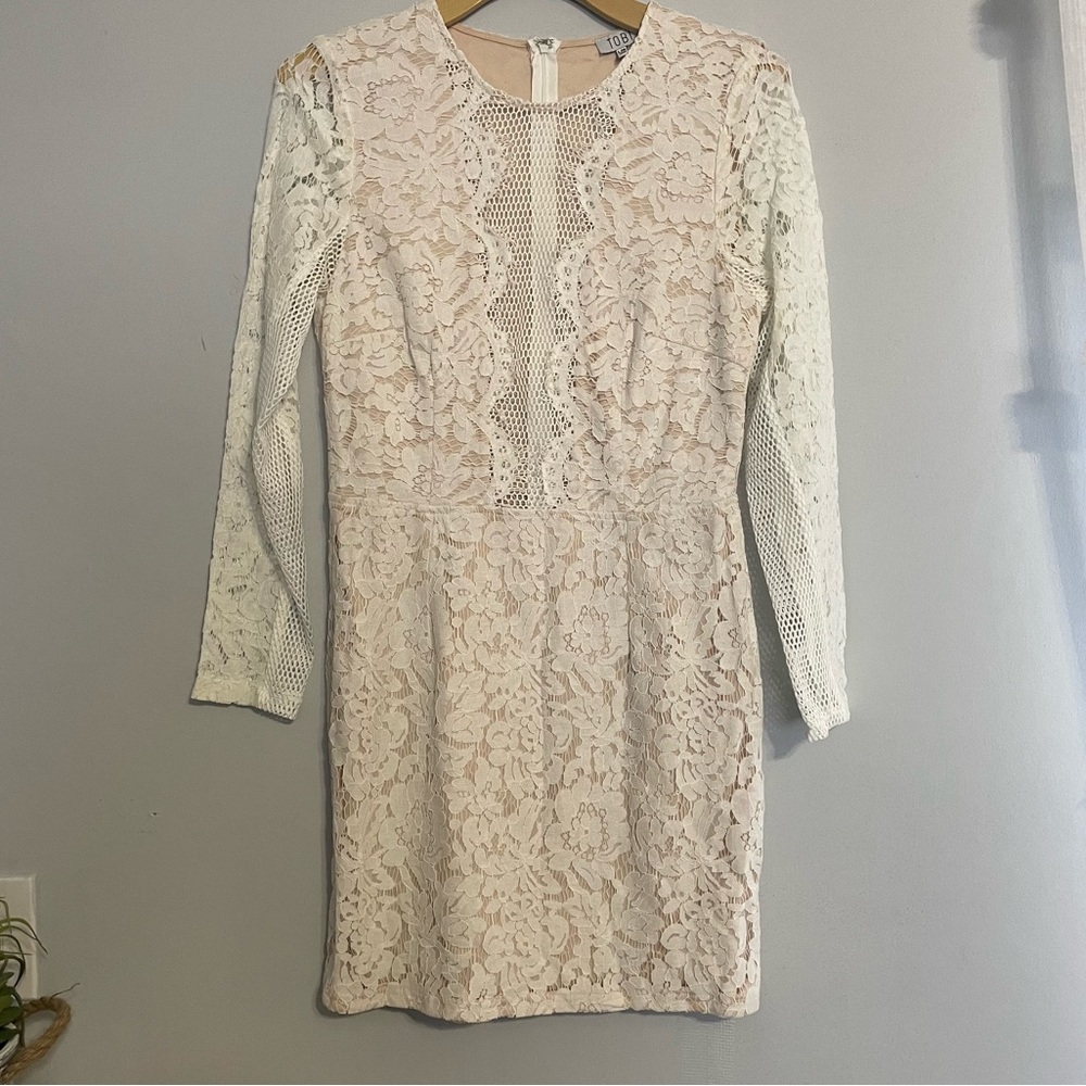 Tobi White Lace Mini Dress Size Large - Picture 2 of 12